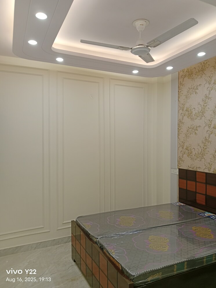 Room, laxmi nagar 2 Bedroom 650 Sq.Ft. Builder Floor In Laxmi Nagar Delhi 9075724
