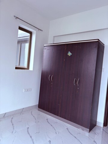 Room in 2 BHK Apartment at Raymond Ten X Vibes, J K Gram – for Rent