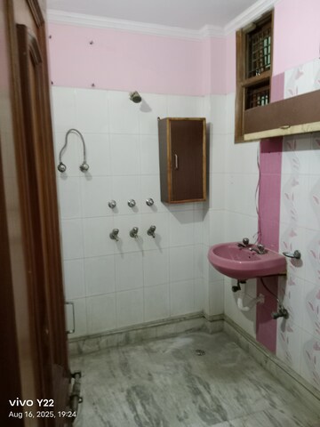 Bathroom in 2 BHK Builder Floor at Laxmi Nagar – for Rent