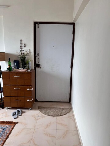Furnished Amenities in 1 RK Apartment at Arihant Tower Vakola, Santacruz East – for Rent
