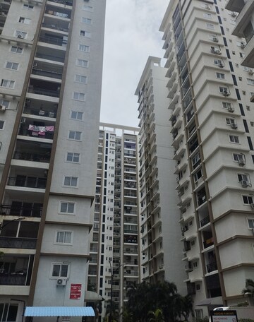 2 BHK Apartment For Sale in SMR Vinay Iconia Hyderabad, Kondapur