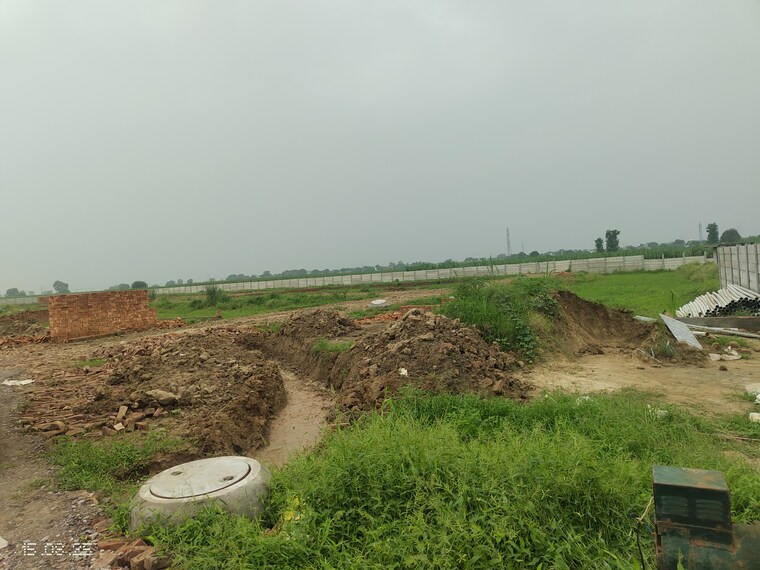 undefined, rohta road  120 Sq.Yd. Plot In Rohta Road Meerut 9075788