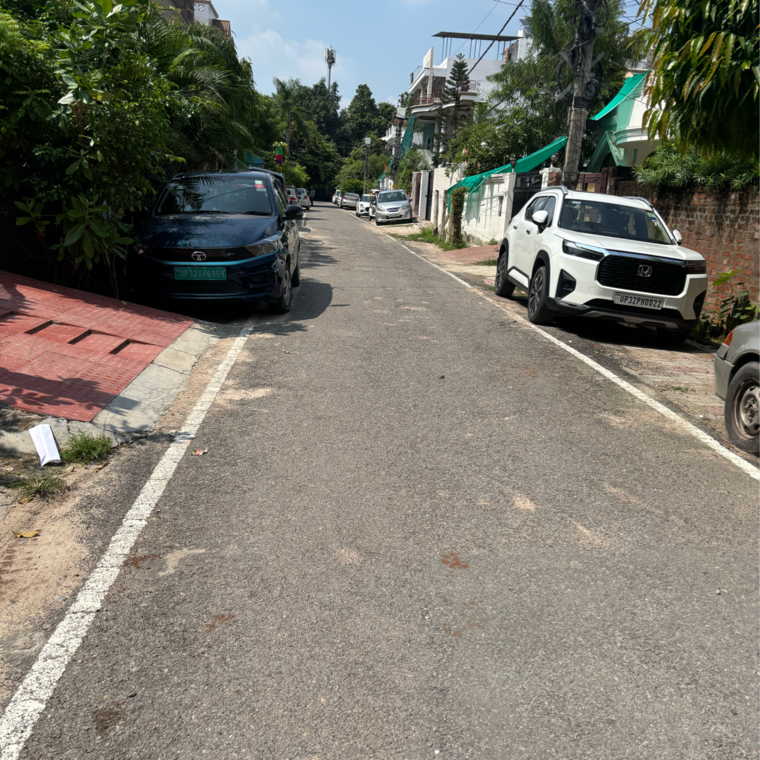  Parking, gomti nagar  2152 Sq.Ft. Plot In Gomti Nagar Lucknow 9075800