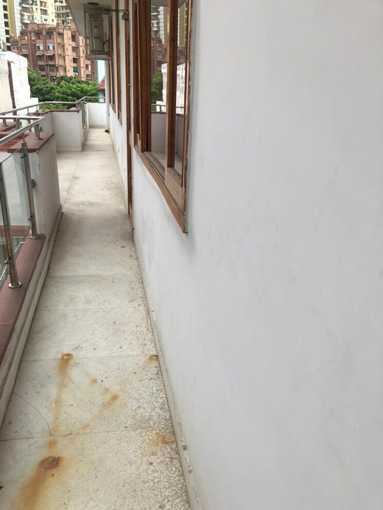 Balcony, sector 31 2 Bedroom 1250 Sq.Ft. Builder Floor In Sector 31 Noida 9075814