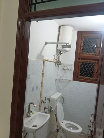 Bathroom in 2 BHK Builder Floor at Maidan Garhi – for Rent