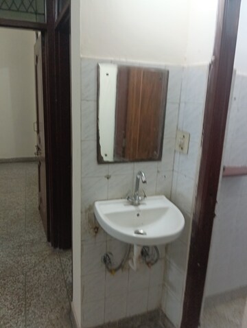 Bathroom in 2 BHK Builder Floor at Maidan Garhi – for Rent