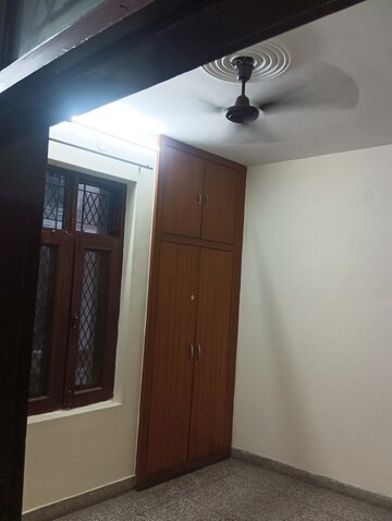 2 BHK Builder Floor For Rent in Maidan Garhi