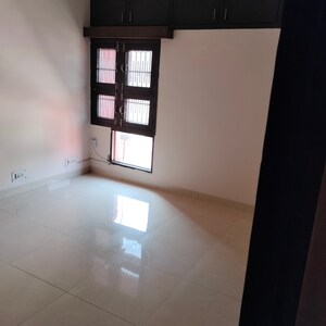 Room in 2 BHK Independent House at Sector 38 – for Sale