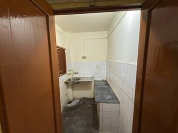 Kitchen in  Shop at Golpark – for Rent