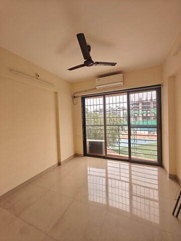 Room in 3 BHK Apartment at Nilkamal CHS Nerul, Nerul – for Rent