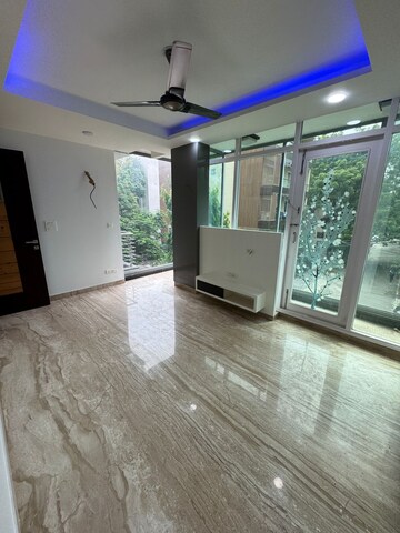 Living Room in 4 BHK Builder Floor at Janakpuri – for Rent