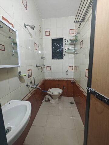 Kitchen in 2.5 BHK Apartment at Seawoods – for Rent