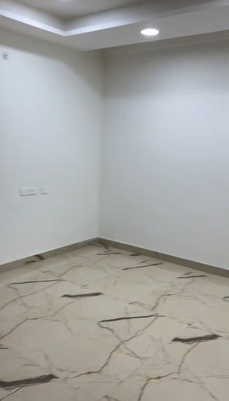 Cover Image, modipuram 3 Bedroom 1250 Sq.Ft. Apartment In Modipuram Meerut 9075914