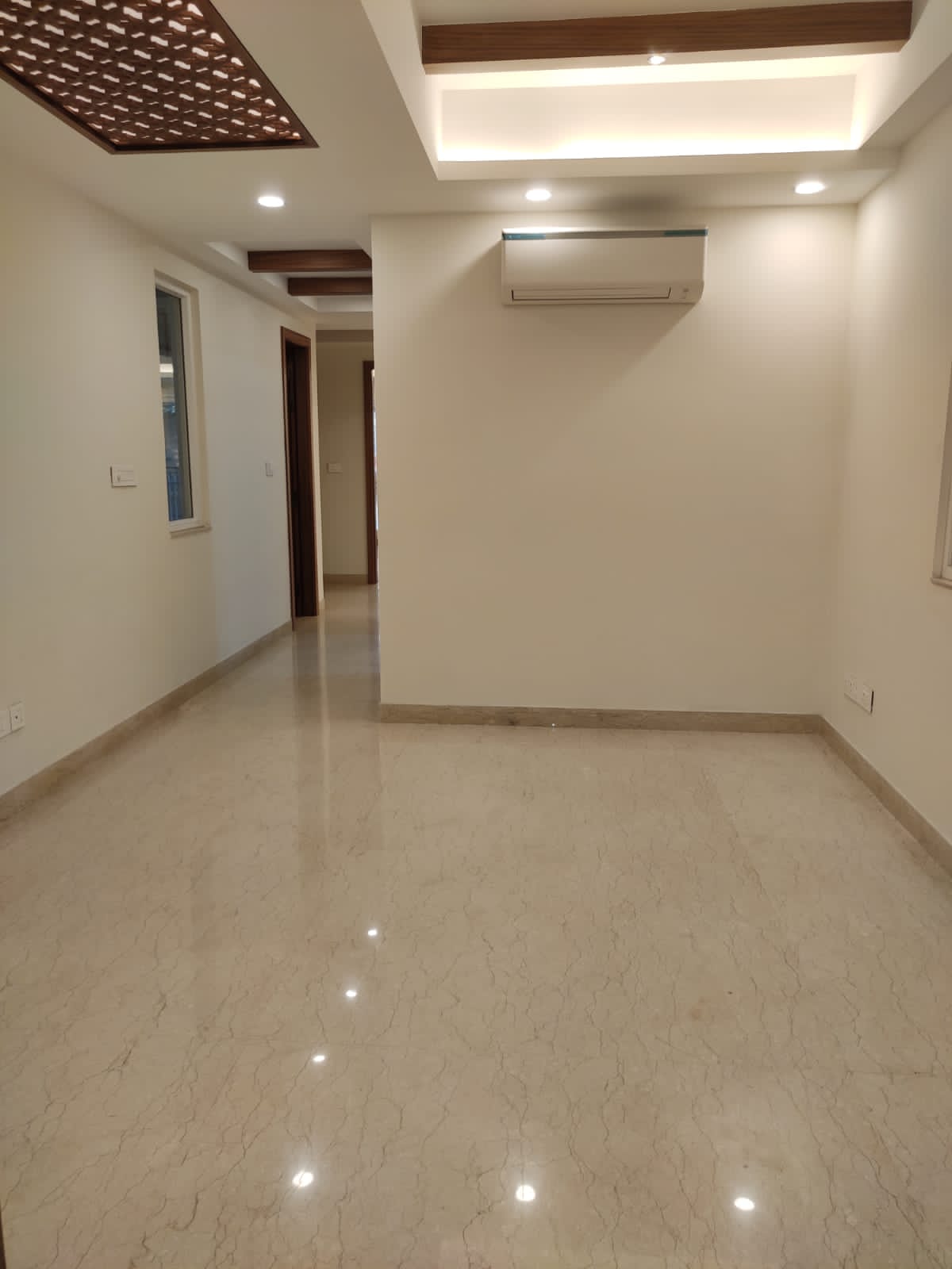 4 BHK + Pooja Room,Servant Room Builder Floor For Rent in DLF Phase II