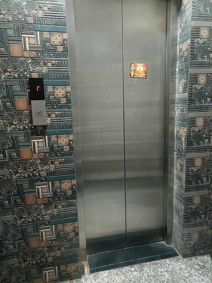 undefined, mayur vihar phase 1 2.5 Bedroom 7500 Sq.Ft. Builder Floor In Mayur Vihar Phase 1 Delhi 9075936