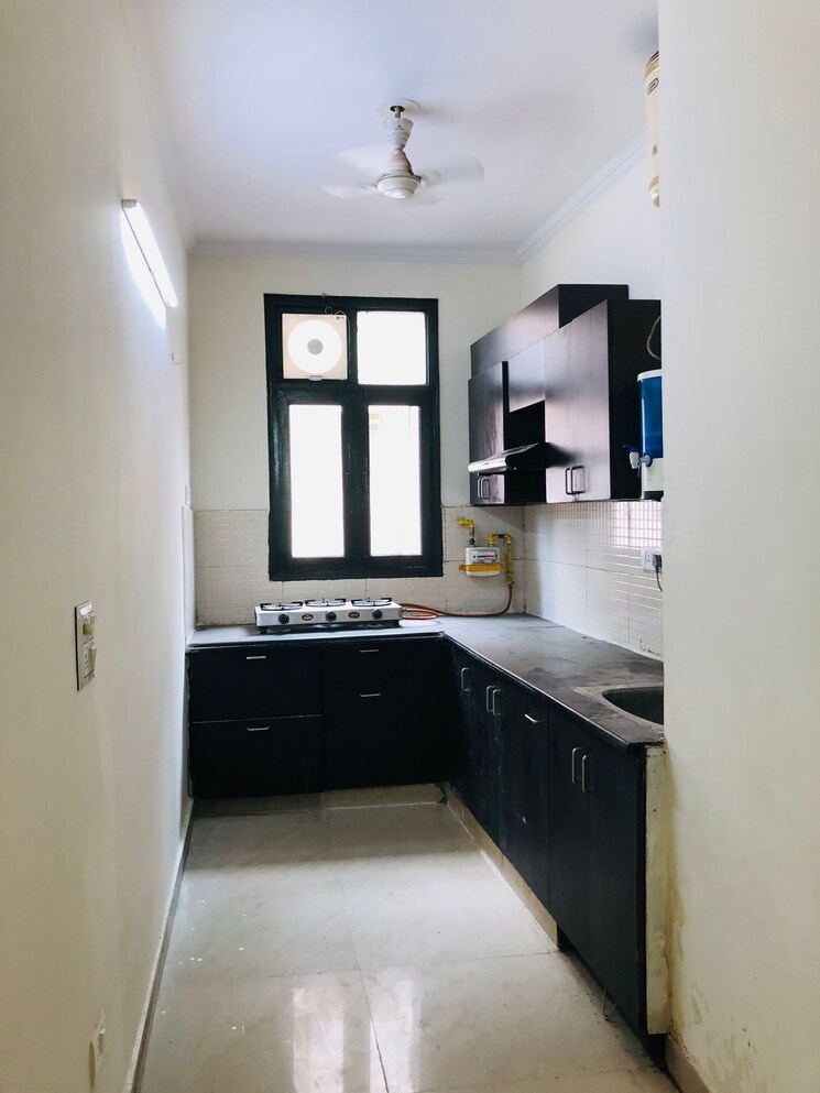 Kitchen, paryavaran complex 2 Bedroom 800 Sq.Ft. Builder Floor In Paryavaran Complex Delhi 9075938
