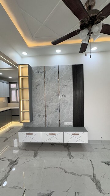 6 BHK Independent House For Rent in Pitampura