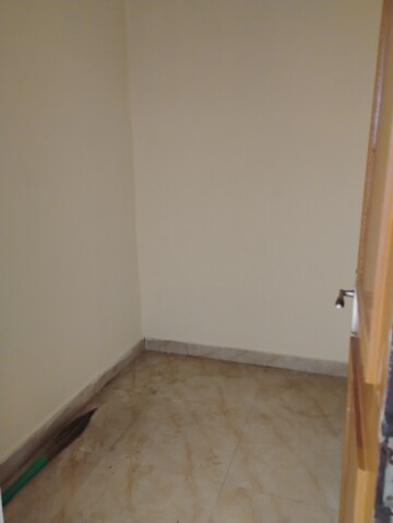  3.5 BHK Builder Floor at Amolik Residency, Sector 86 – for Rent