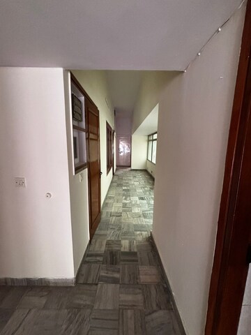 Building Lobby in 3 BHK Builder Floor at Boutique Residential Apartments B-26, Greater Kailash I – for Rent