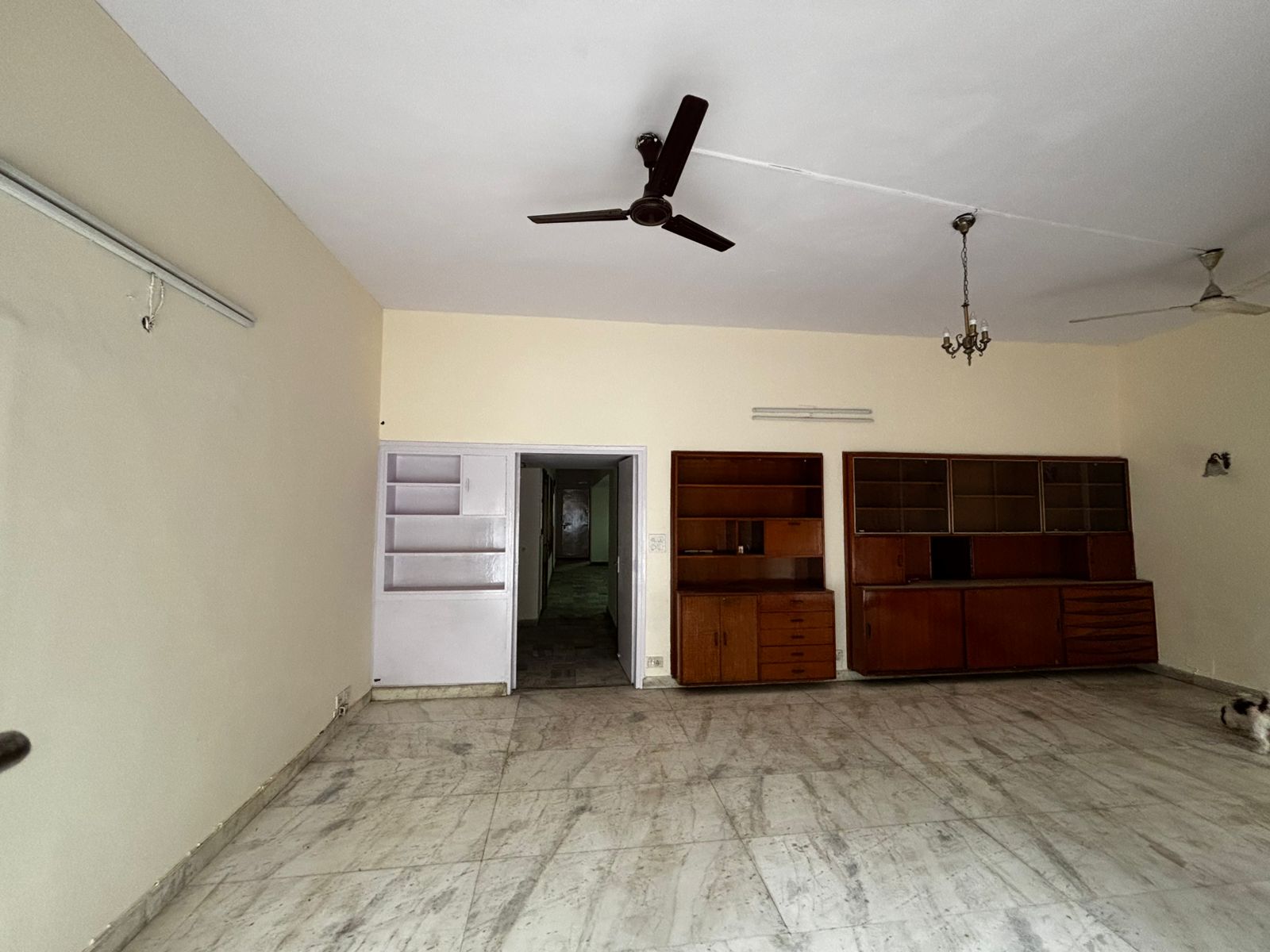 3 BHK + Servant Room Builder Floor For Rent in Boutique Residential Apartments B-26
