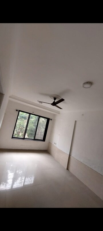 Furnished Amenities in 1 BHK Apartment at Andheri West – for Rent