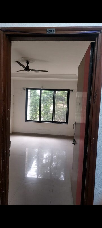 Room in 1 BHK Apartment at Andheri West – for Rent