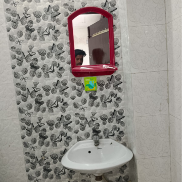 Bathroom in 1 BHK Builder Floor at Malviya Nagar – for Rent