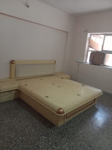 Bedroom in 2 BHK Apartment at Kaveri CHS Santacruz, Santacruz East – for Rent
