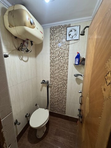 Bathroom in 2 BHK Builder Floor at Janakpuri – for Rent