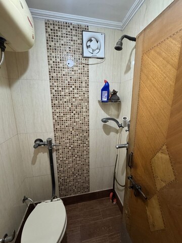 Bathroom in 2 BHK Builder Floor at Janakpuri – for Rent