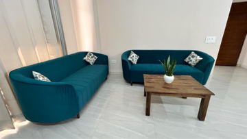 Living Room in 4 BHK Apartment at The 4 Aces CHS, Sector 27 – for Rent