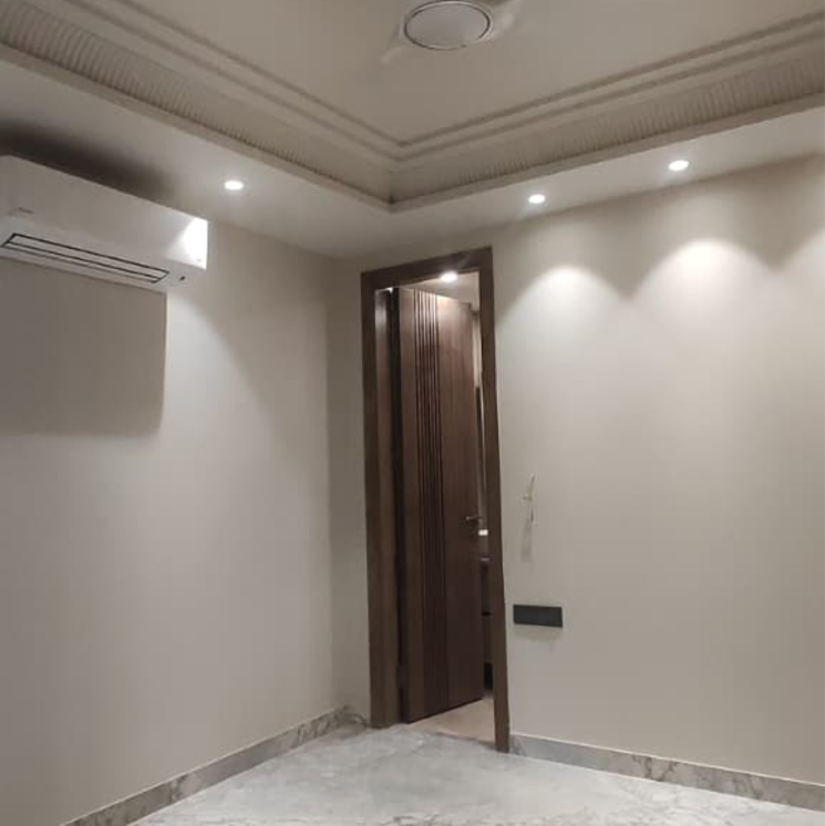 Room, shivalik colony 3 Bedroom 1800 Sq.Ft. Builder Floor In Shivalik Colony Delhi 9076111