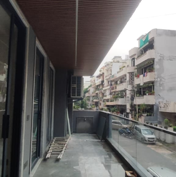 Balcony in 3 BHK Builder Floor at Shivalik Colony – for Sale