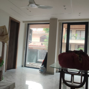 Gym in 3 BHK Builder Floor at Shivalik Colony – for Sale