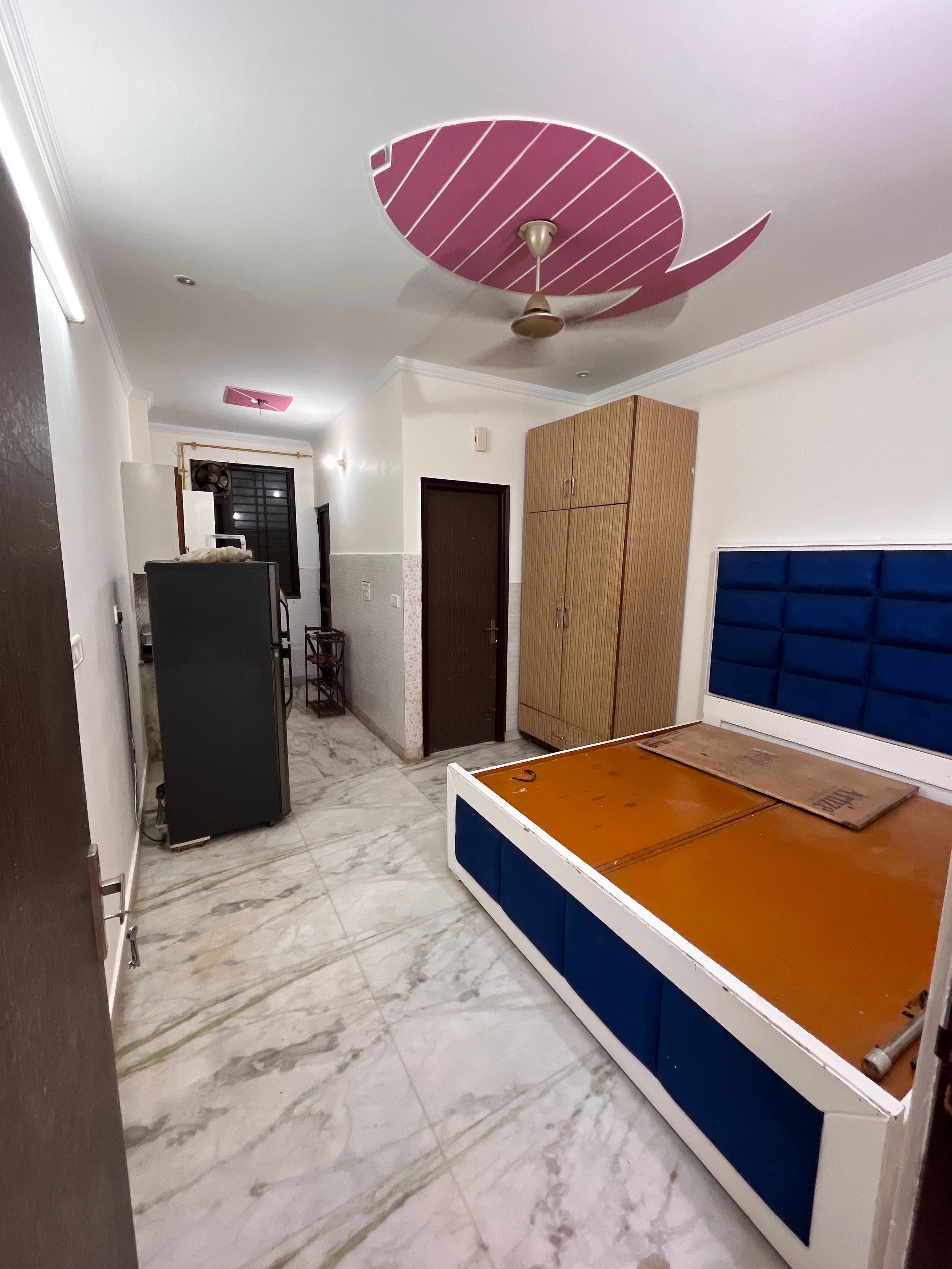1 BHK Builder Floor For Rent in Janakpuri