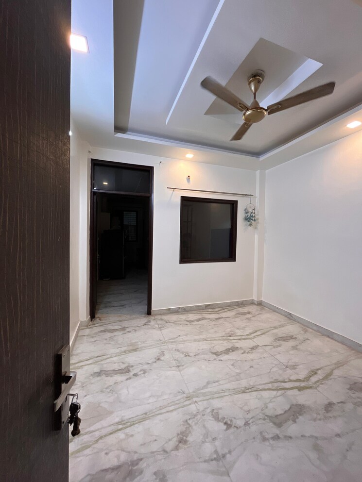 Living Room, janakpuri 1 Bedroom 550 Sq.Ft. Builder Floor In Janakpuri Delhi 9076028