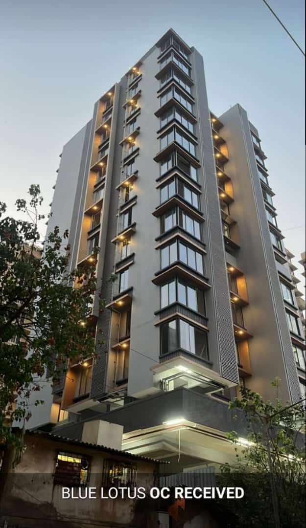 2 BHK 800 Sq.Ft. Apartment in Tulip Apartment Santacruz West