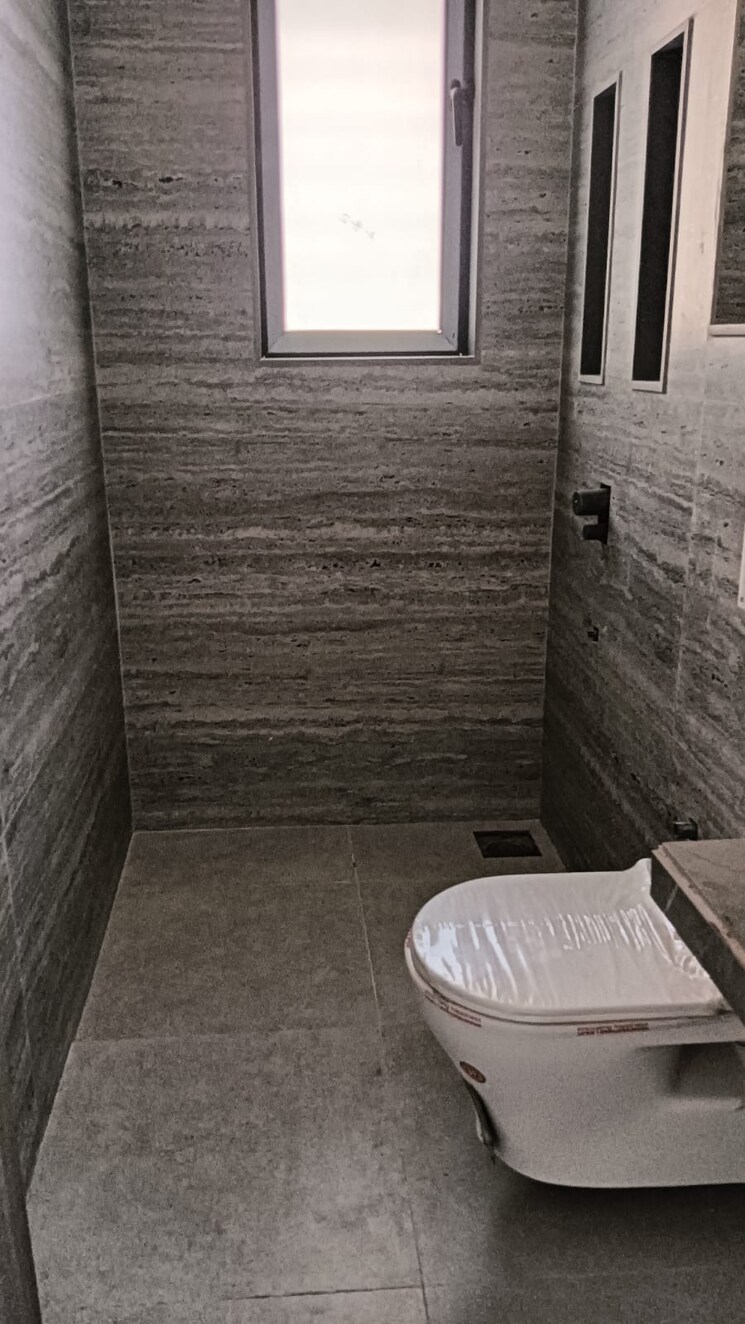 Bathroom, tulip-apartment-santacruz-west 2 Bedroom 800 Sq.Ft. Apartment In Santacruz West Mumbai 9076042