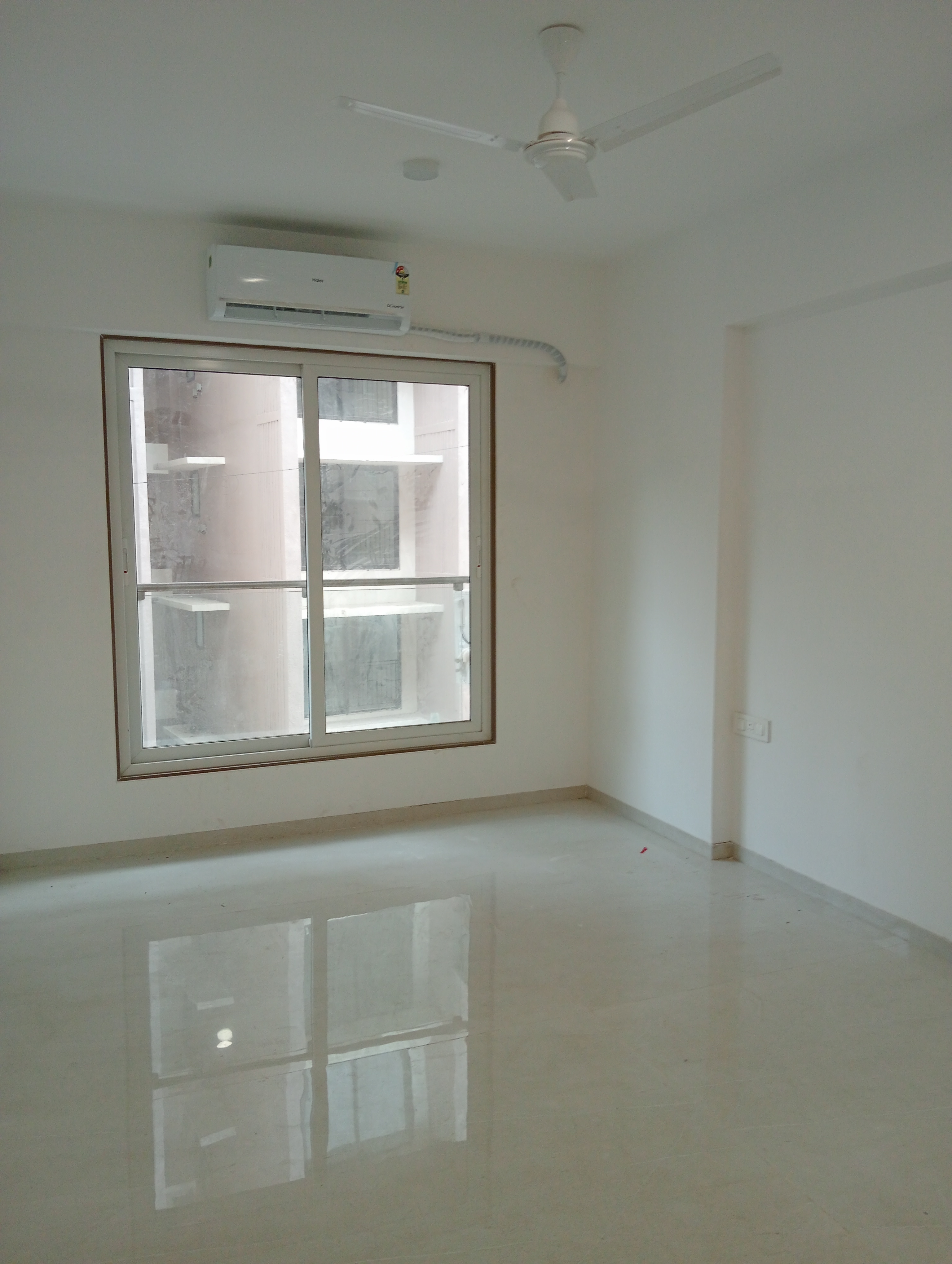 1 Rk  400 Sq.Ft. Apartment in Acharat Baug