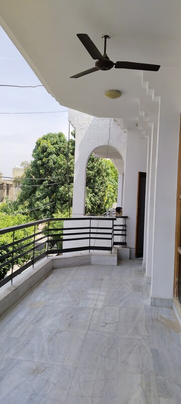 Balcony in 4 BHK Builder Floor at B Block Shastri Nagar – for Rent