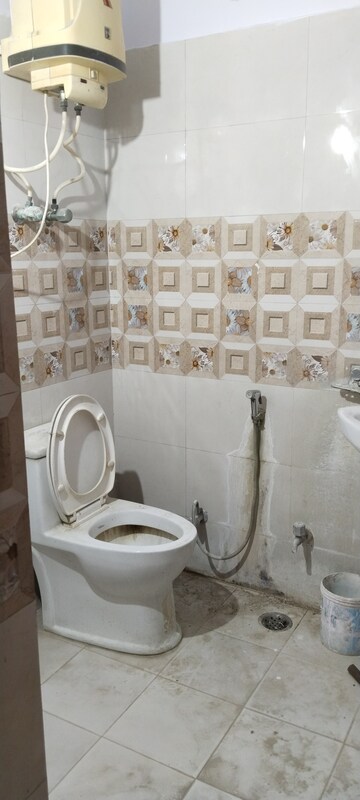 Bathroom in 4 BHK Builder Floor at B Block Shastri Nagar – for Rent