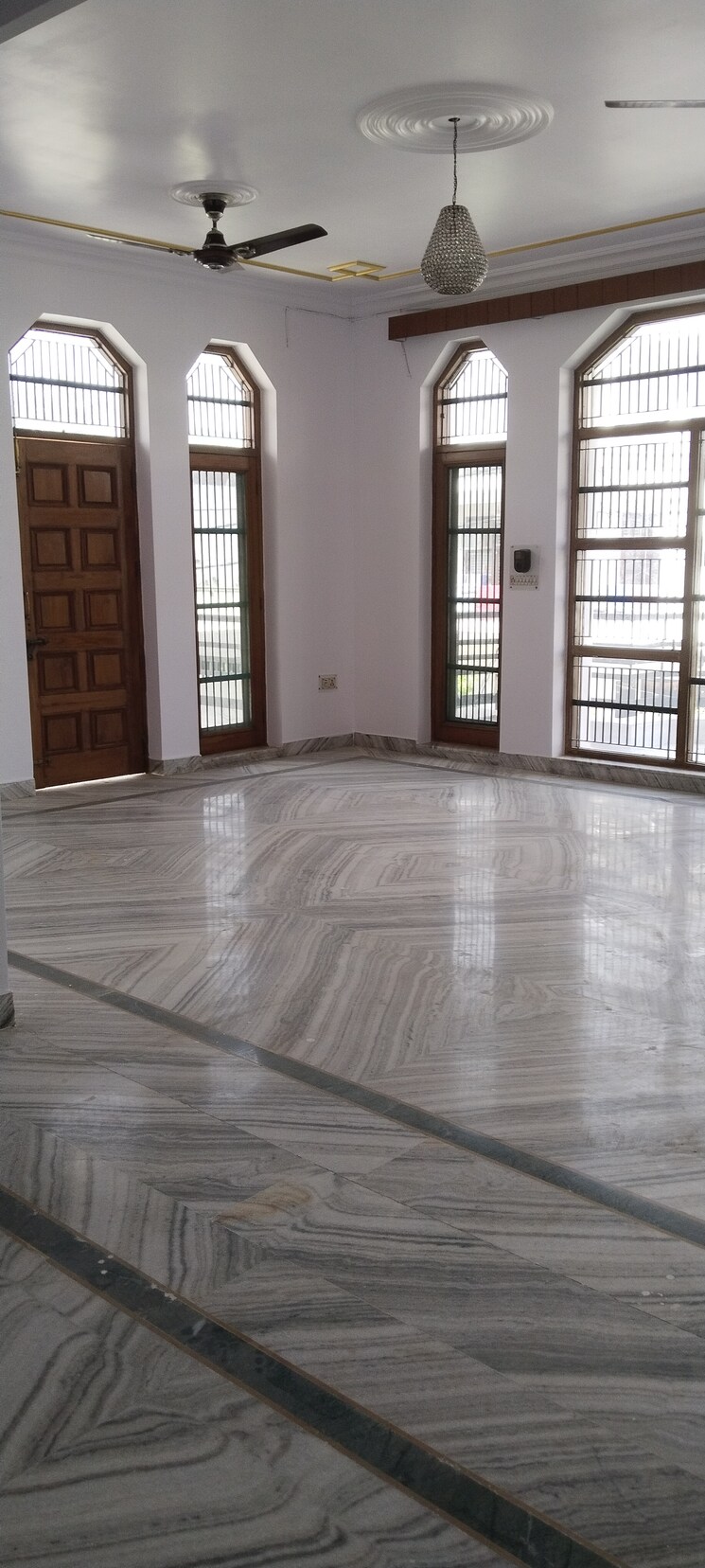 Room, b block shastri nagar 4 Bedroom 3500 Sq.Ft. Builder Floor In B Block Shastri Nagar Ghaziabad 9076059