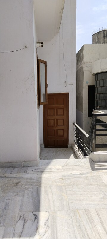 Staircase in 4 BHK Builder Floor at B Block Shastri Nagar – for Rent