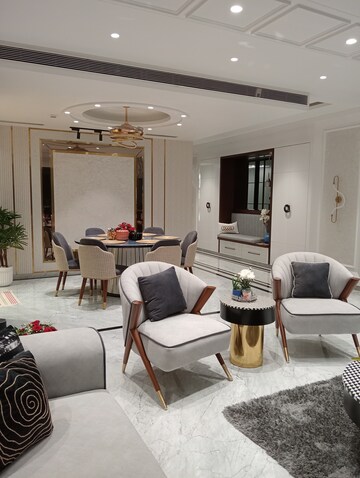 Team Area in 2 BHK Apartment at Laxmi Niwas Khar West, Khar West – for Rent