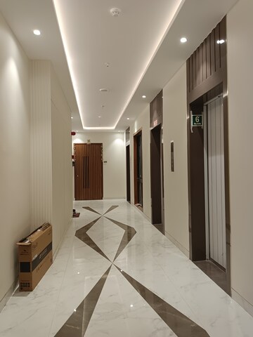 Building Lobby in 3 BHK Apartment at Mahavir Apartment Santacruz West, Santacruz West – for Rent