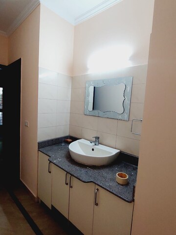 Bathroom in 3 BHK Builder Floor at Boutique Residential Apartments A-10, Gulmohar Park – for Rent