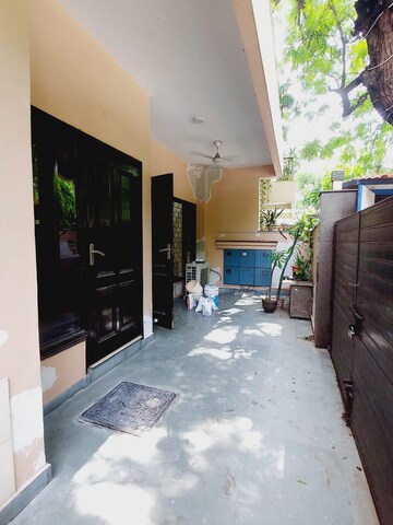 Bedroom in 3 BHK Builder Floor at Boutique Residential Apartments A-10, Gulmohar Park – for Rent