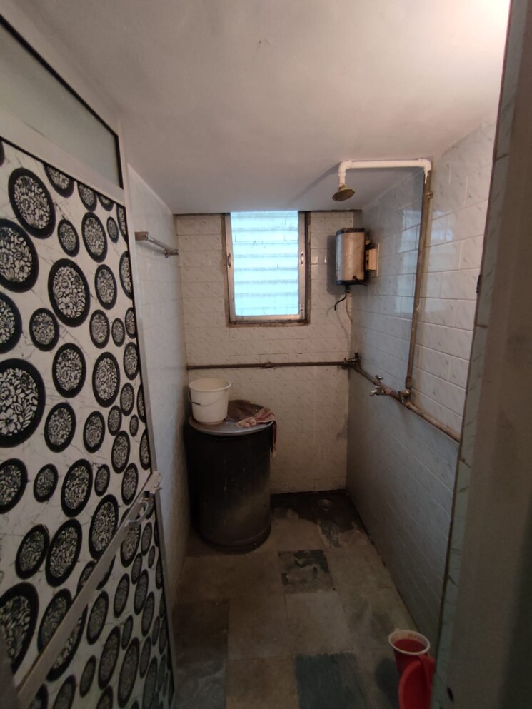 Bathroom, shree-laxmideep-society 1 RK 450 Sq.Ft. Apartment In Bhandup East Mumbai 9076115