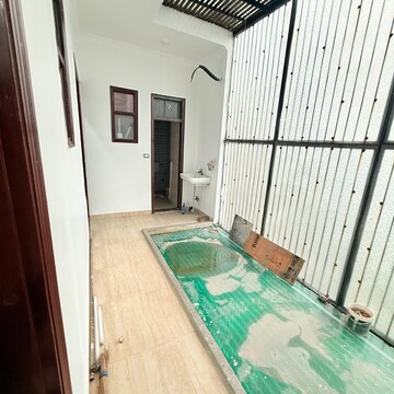 Balcony in 3 BHK Builder Floor at Sector 105 – for Rent