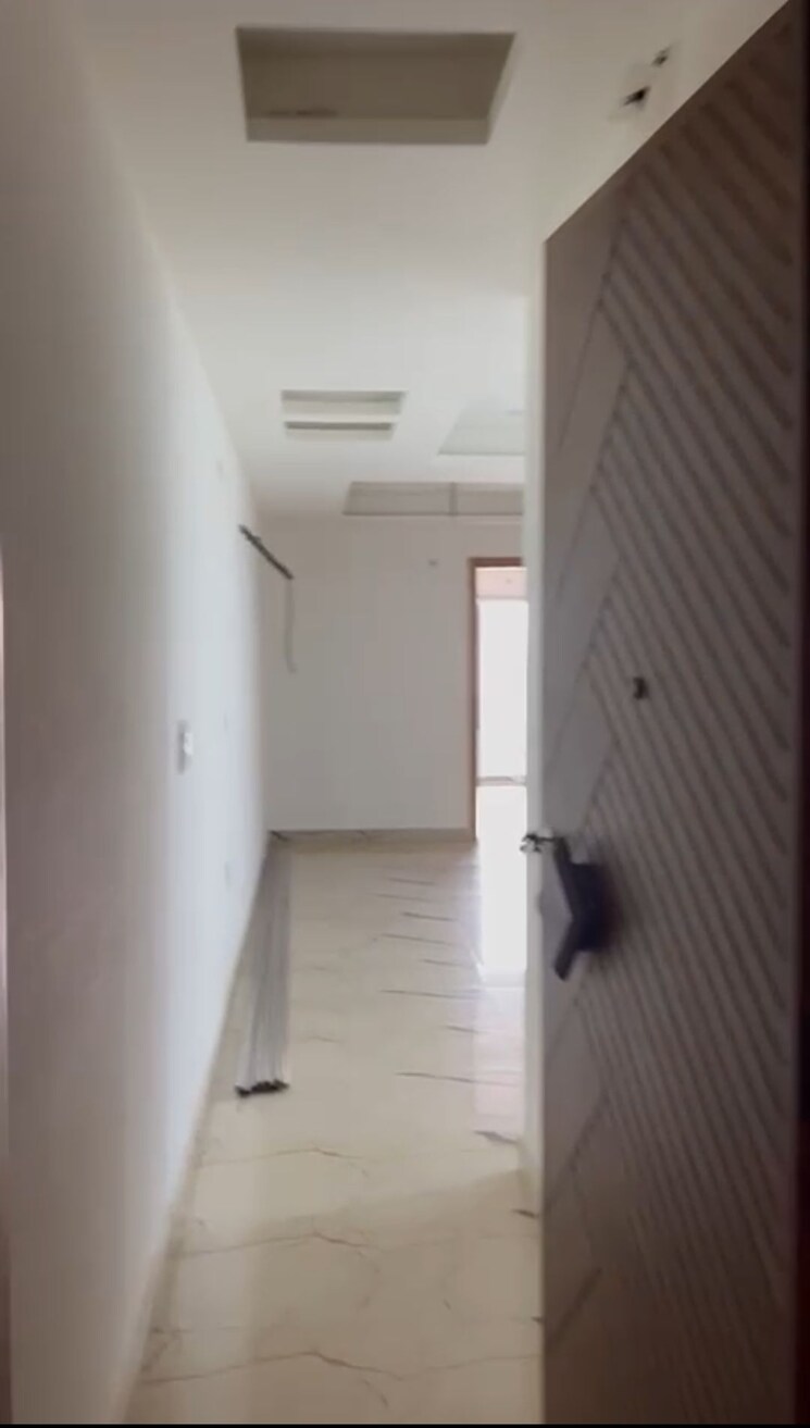 Room, modipuram 3 Bedroom 1250 Sq.Ft. Apartment In Modipuram Meerut 9076149